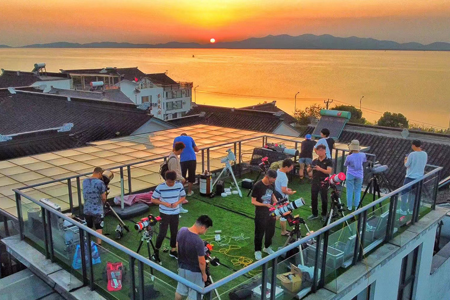 民宿露台看夕阳美景
