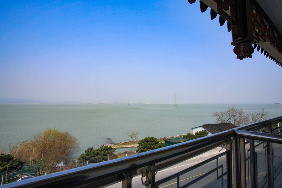 山水湾湖景民宿